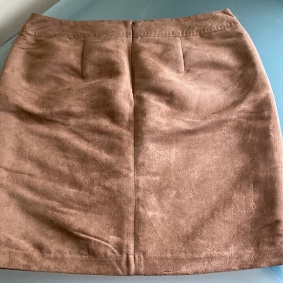 Cato Brown Vegan Suede Mini Skirt Size 12 - Picture 3 of 4